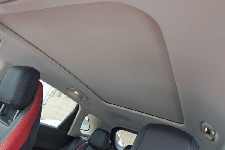 Used Hongqi HS3 2023 1.5T Two-Wheel Drive Shanwei Edition Headliner