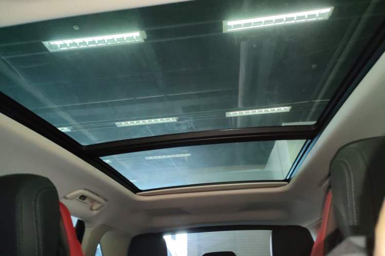 Used Hongqi HS3 2023 1.5T Two-Wheel Drive Shanwei Edition Headliner