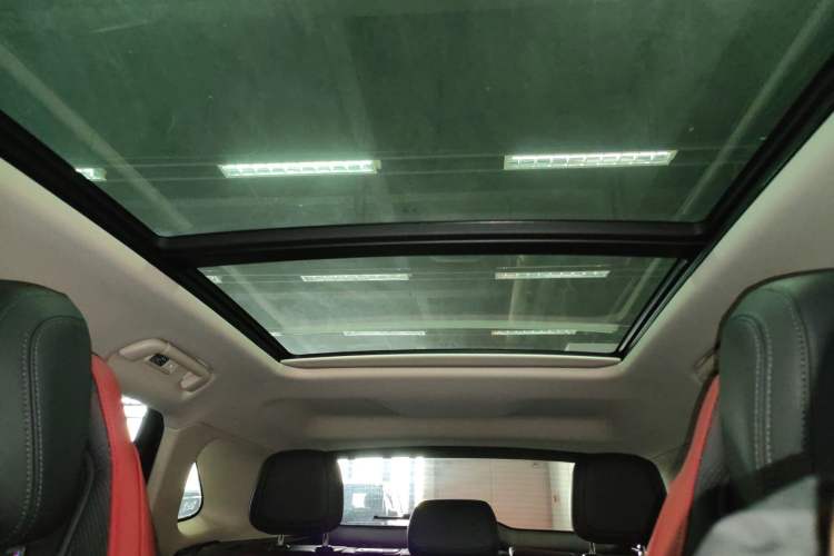 Used Hongqi HS3 2023 1.5T Two-Wheel Drive Shanwei Edition Headliner