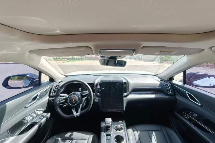 Used Hongqi HS3 2023 1.5T Two-Wheel Drive Shanwei Edition Interior 1