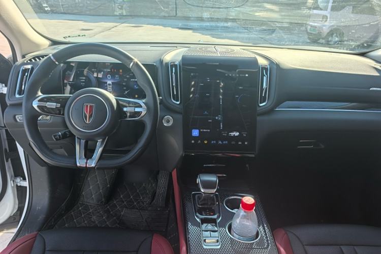 Used Hongqi HS3 2023 1.5T Two-Wheel Drive Shanwei Edition Interior 1