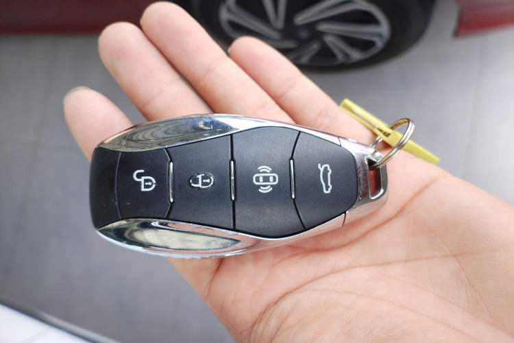 Used Hongqi HS3 2023 2.0T All-Wheel-Drive Youwei Version Interior 1