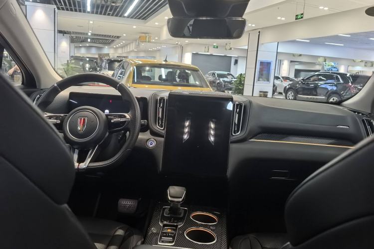 Used Hongqi HS3 2023 2.0T All-Wheel-Drive Youwei Version Interior 1