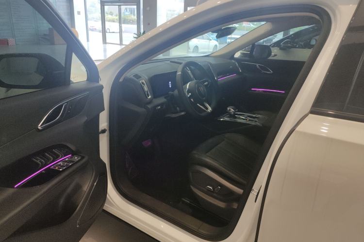 Used Hongqi HS3 2023 1.5T Two-Wheel Drive Shanwei Edition Interior 1