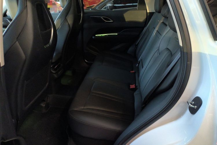 Used Hongqi HS3 2023 2.0T All-Wheel-Drive Youwei Version Interior 1