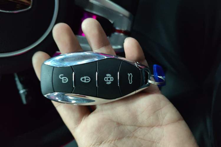 Used Hongqi HS3 2023 1.5T Two-Wheel Drive Shanwei Edition Interior 1