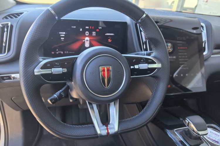 Used Hongqi HS3 2023 1.5T Two-Wheel Drive Shanwei Edition Interior 2