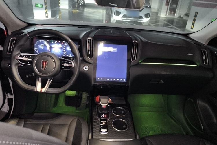 Used Hongqi HS3 2023 1.5T Two-Wheel Drive Shanwei Edition Interior 2