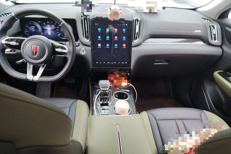 Used Hongqi HS3 2023 1.5T Two-Wheel Drive Shanwei Edition Interior 2