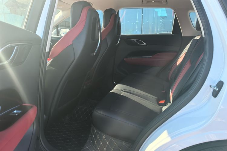 Used Hongqi HS3 2023 1.5T Two-Wheel Drive Shanwei Edition Interior 3