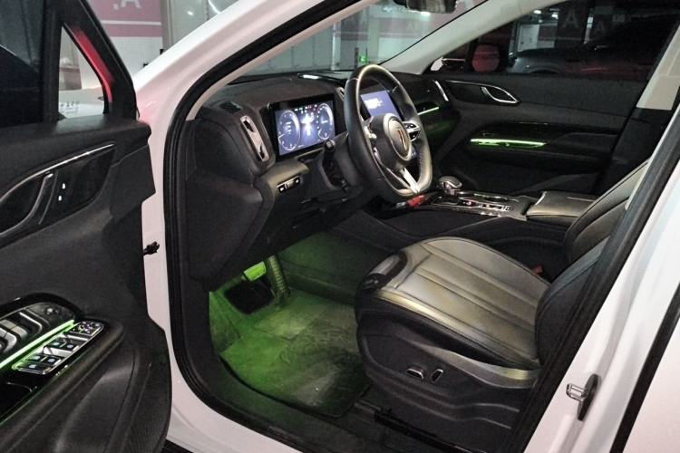 Used Hongqi HS3 2023 1.5T Two-Wheel Drive Shanwei Edition Interior 3