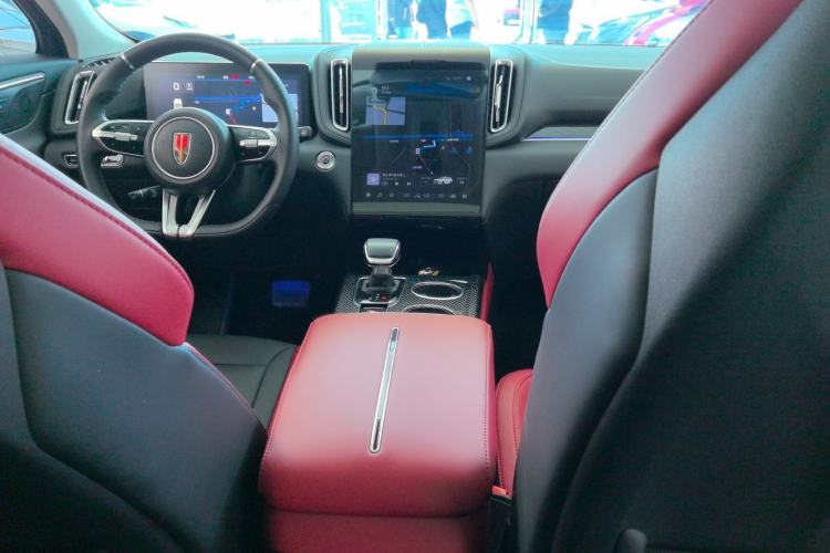 Used Hongqi HS3 2023 1.5T Two-Wheel Drive Shanwei Edition Interior 3
