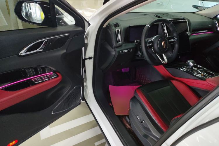 Used Hongqi HS3 2023 1.5T Two-Wheel Drive Shanwei Edition Interior 3