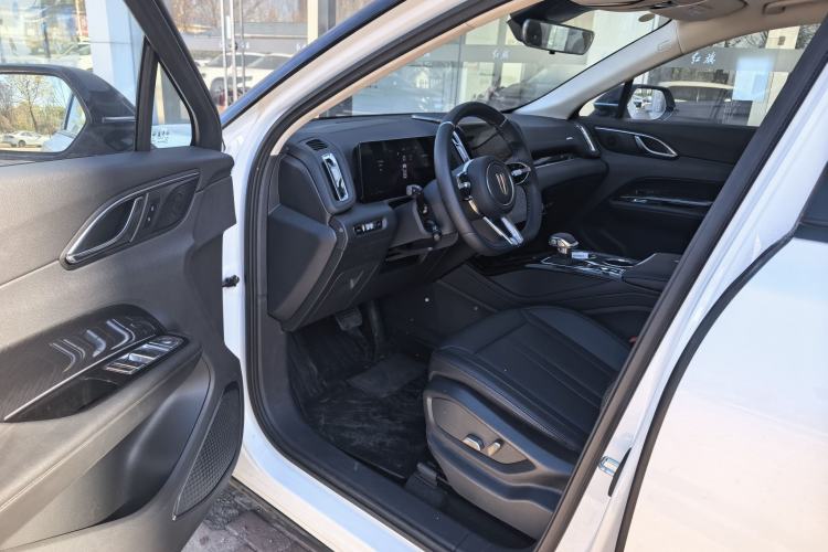 Used Hongqi HS3 2023 1.5T Two-Wheel Drive Shanwei Edition Interior 4