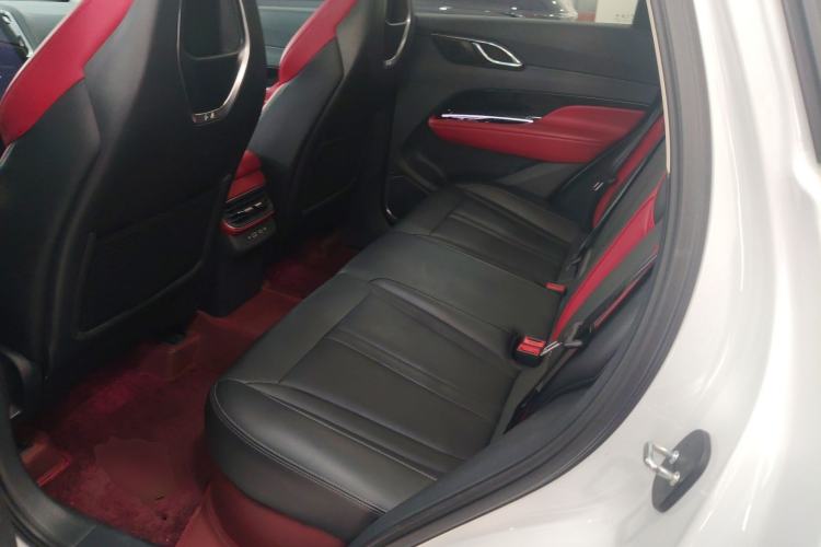 Used Hongqi HS3 2023 1.5T Two-Wheel Drive Shanwei Edition Interior 4