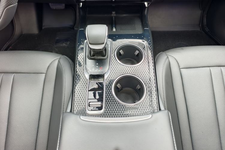 Used Hongqi HS3 2023 1.5T Two-Wheel Drive Shanwei Edition Interior 6