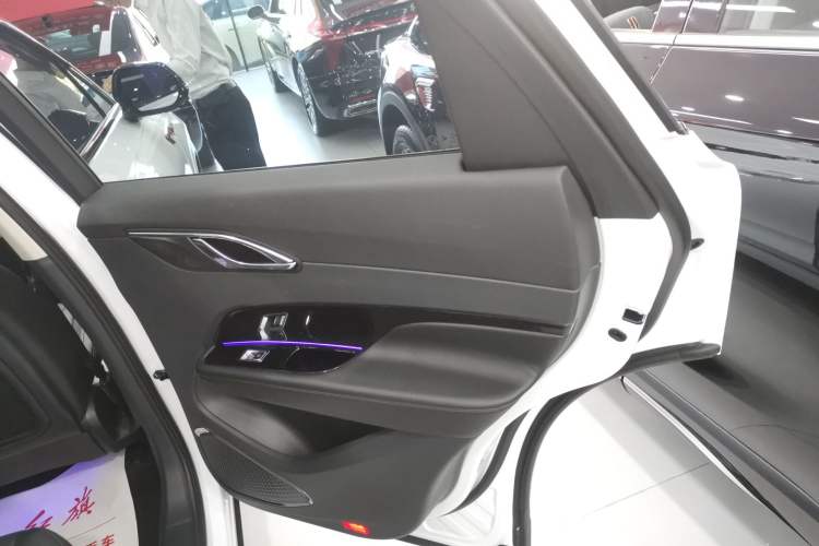 Used Hongqi HS3 2023 1.5T Two-Wheel Drive Shanwei Edition Interior 6