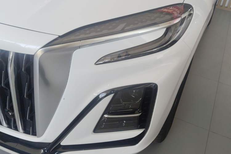 Used Hongqi HS3 2023 1.5T Two-Wheel Drive Shanwei Edition Left Front Headlight