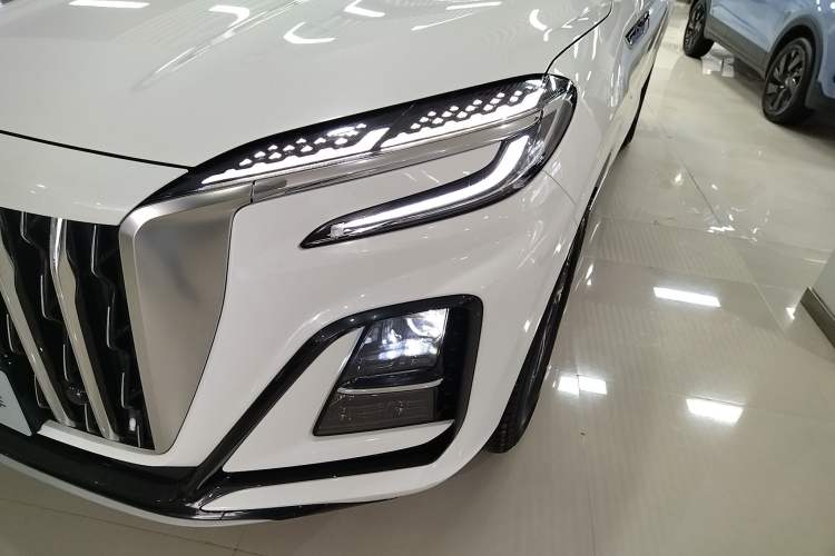 Used Hongqi HS3 2023 1.5T Two-Wheel Drive Shanwei Edition Left Front Headlight