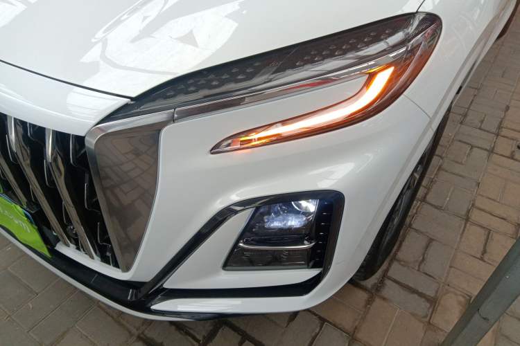 Used Hongqi HS3 2023 1.5T Two-Wheel Drive Shanwei Edition Left Front Headlight