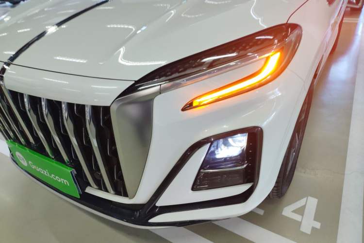 Used Hongqi HS3 2023 1.5T Two-Wheel Drive Shanwei Edition Left Front Headlight
