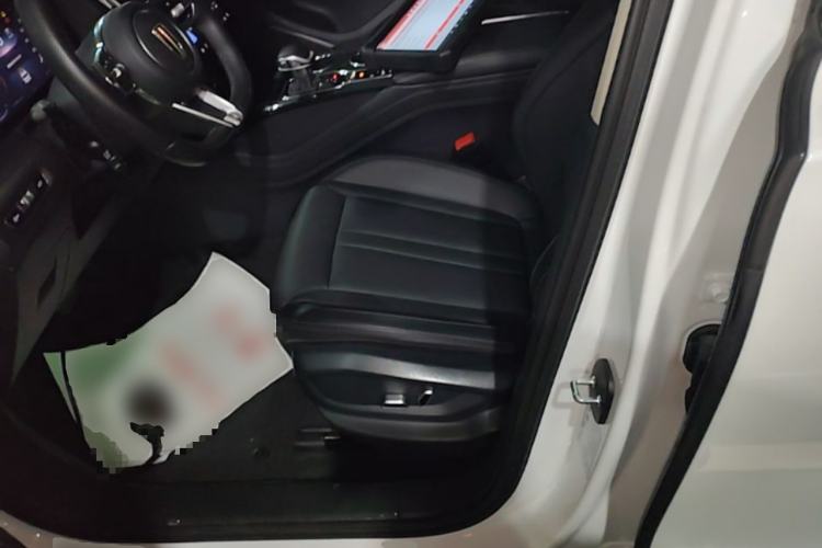 Used Hongqi HS3 2023 1.5T Two-Wheel Drive Shanwei Edition Left Front Seat