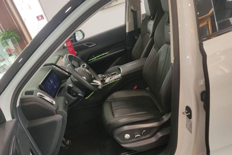 Used Hongqi HS3 2023 2.0T All-Wheel-Drive Youwei Version Left Front Seat