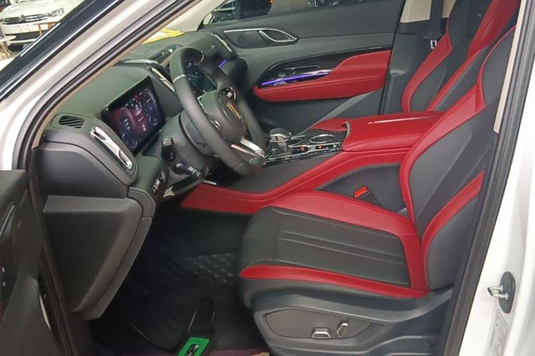 Used Hongqi HS3 2023 2.0T Two-Wheel Drive Available Version Left Front Seat
