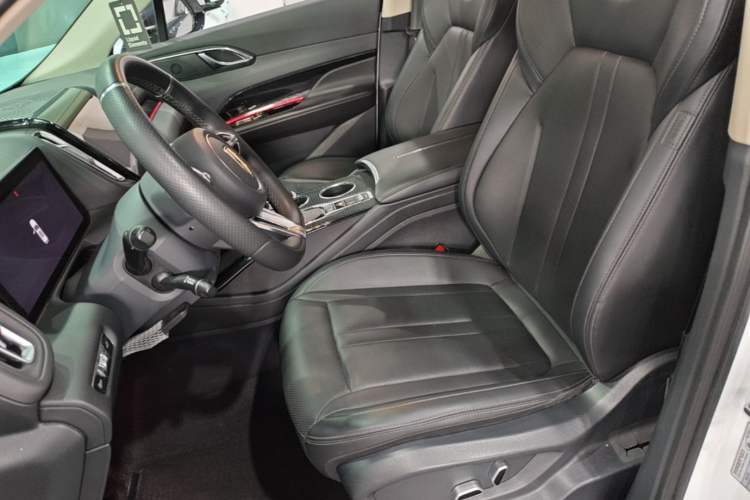 Used Hongqi HS3 2023 1.5T Two-Wheel Drive Shanwei Edition Left Front Seat