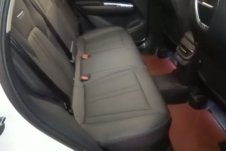 Used Hongqi HS3 2023 1.5T Two-Wheel Drive Shanwei Edition Left Rear Seat