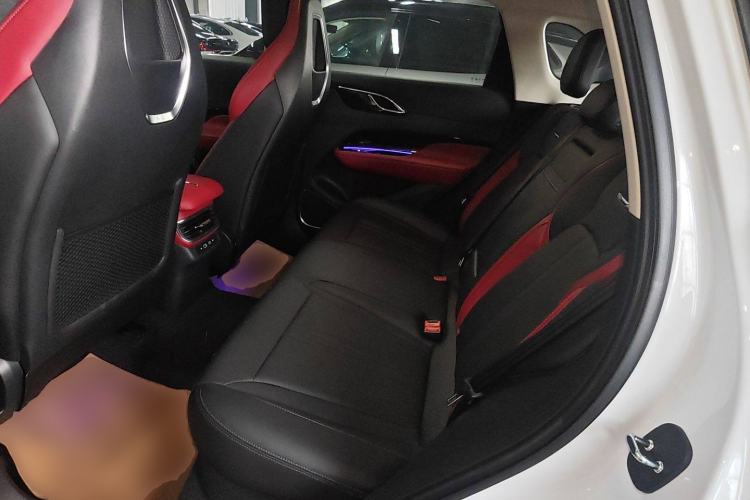 Used Hongqi HS3 2023 1.5T Two-Wheel Drive Shanwei Edition Left Rear Seat