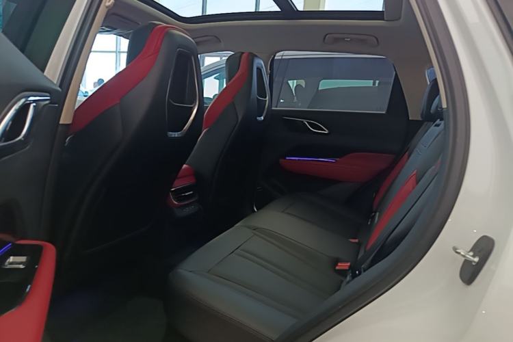 Used Hongqi HS3 2023 1.5T Two-Wheel Drive Shanwei Edition Left Rear Seat