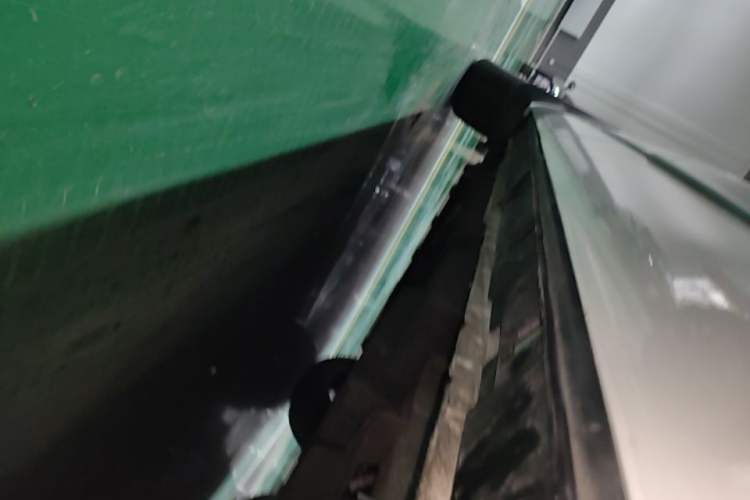 Used Hongqi HS3 2023 1.5T Two-Wheel Drive Shanwei Edition Left Side Sill