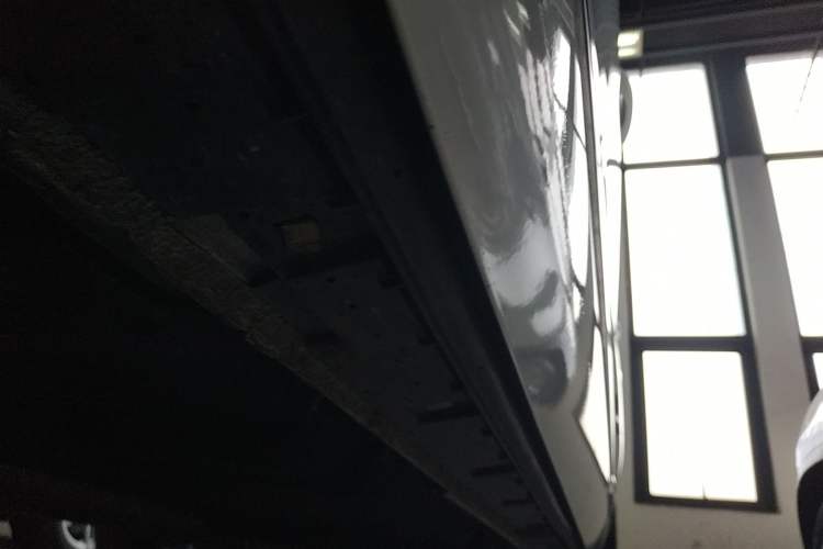 Used Hongqi HS3 2023 2.0T All-Wheel-Drive Youwei Version Left Side Sill