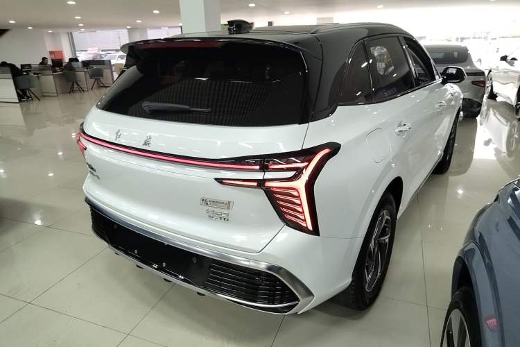 Used Hongqi HS3 2023 1.5T Two-Wheel Drive Shanwei Edition Rear Right 45 Deg