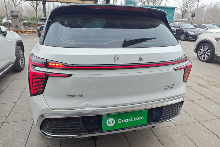 Used Hongqi HS3 2023 1.5T Two-Wheel Drive Shanwei Edition Rear