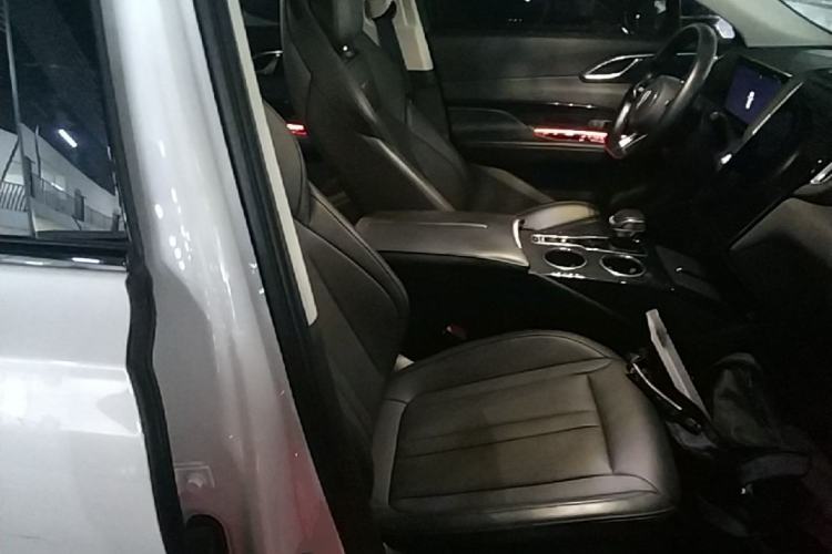 Used Hongqi HS3 2023 1.5T Two-Wheel Drive Shanwei Edition Right Front Seat