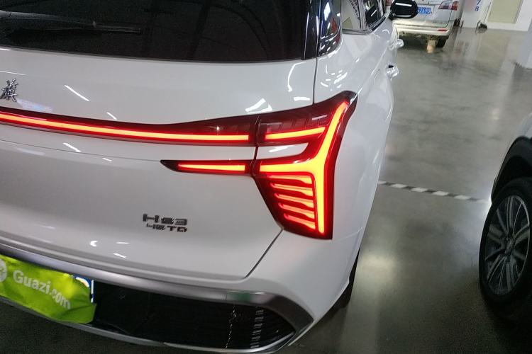 Used Hongqi HS3 2023 2.0T All-Wheel-Drive Youwei Version Right Rear Taillight