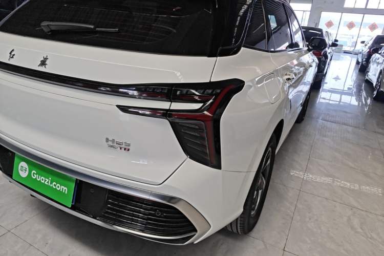 Used Hongqi HS3 2023 1.5T Two-Wheel Drive Shanwei Edition Right Rear Taillight