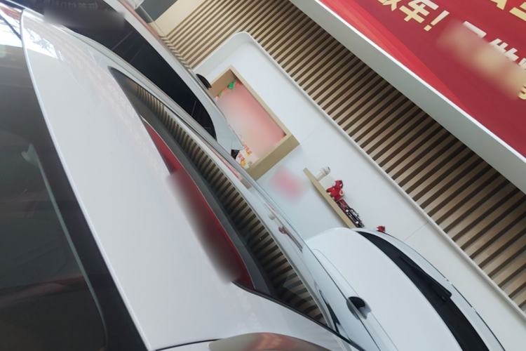 Used Hongqi HS3 2023 1.5T Two-Wheel Drive Shanwei Edition Roof