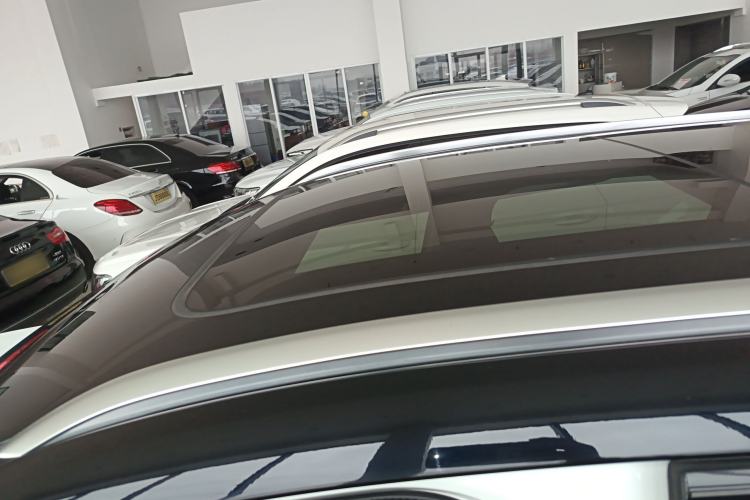Used Hongqi HS3 2023 2.0T All-Wheel-Drive Youwei Version Roof