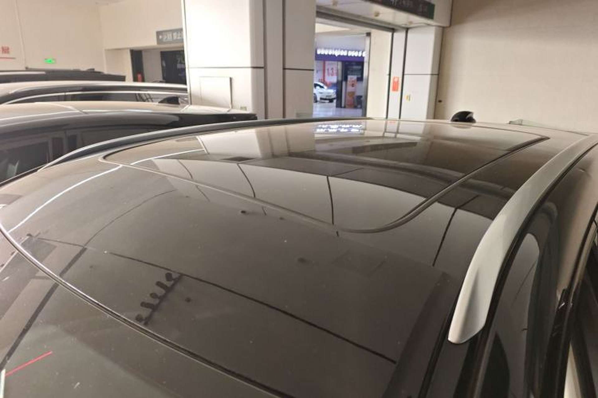 Used Hongqi HS3 2023 2.0T All-Wheel-Drive Youwei Version Roof