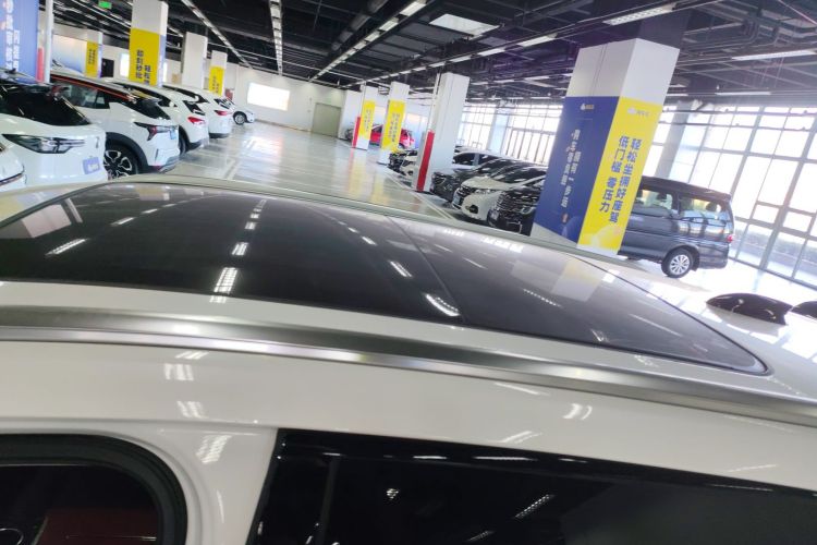Used Hongqi HS3 2023 1.5T Two-Wheel Drive Shanwei Edition Roof