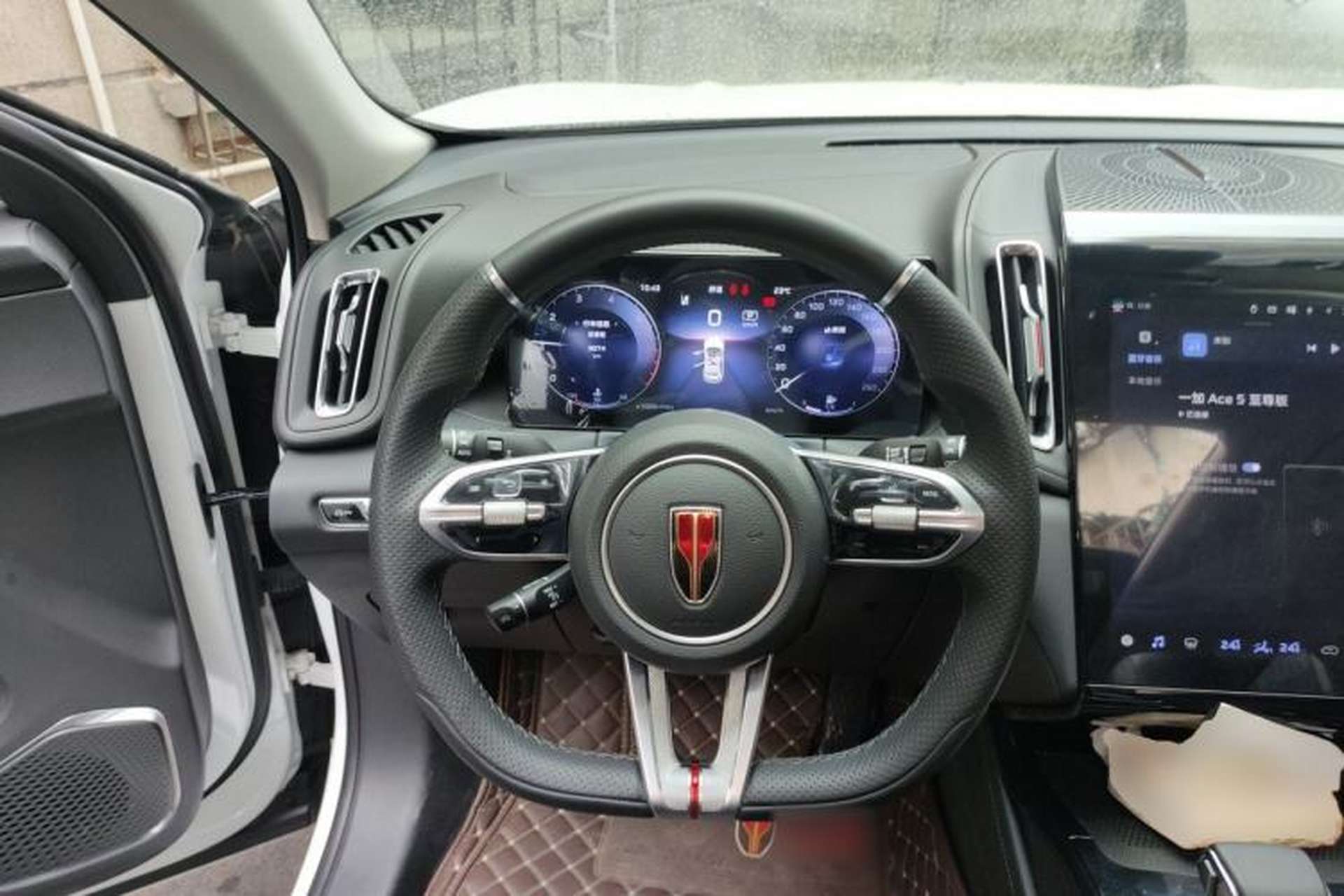 Used Hongqi HS3 2023 1.5T Two-Wheel Drive Shanwei Edition Steering Wheel