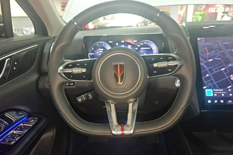 Used Hongqi HS3 2023 1.5T Two-Wheel Drive Shanwei Edition Steering Wheel