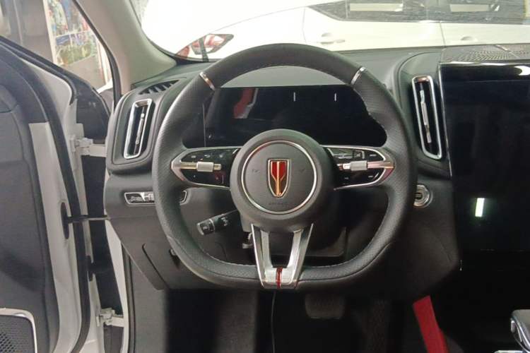 Used Hongqi HS3 2023 2.0T Two-Wheel Drive Available Version Steering Wheel