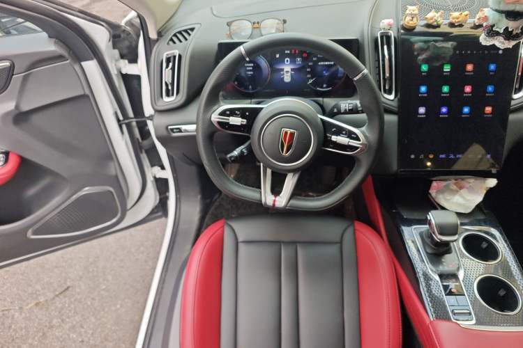 Used Hongqi HS3 2023 1.5T Two-Wheel Drive Shanwei Edition Steering Wheel