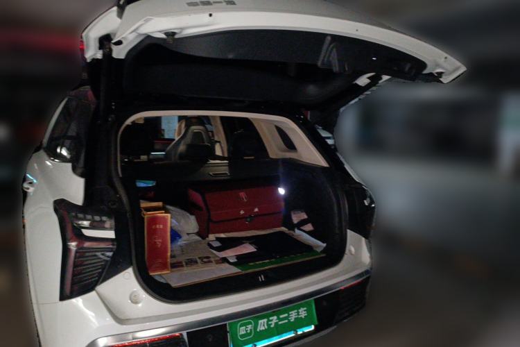 Used Hongqi HS3 2023 1.5T Two-Wheel Drive Shanwei Edition Trunk