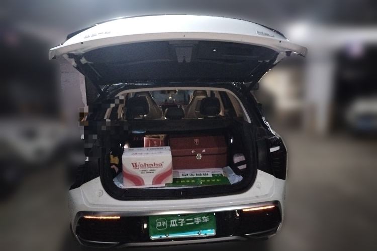 Used Hongqi HS3 2023 1.5T Two-Wheel Drive Shanwei Edition Trunk