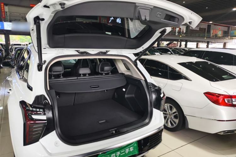 Used Hongqi HS3 2023 1.5T Two-Wheel Drive Shanwei Edition Trunk